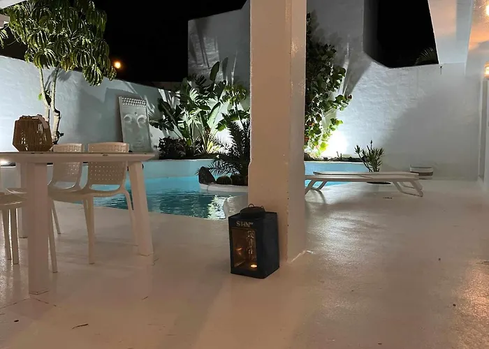 Guajara Piscina Climatiz Jacuzzi 714 Βίλα