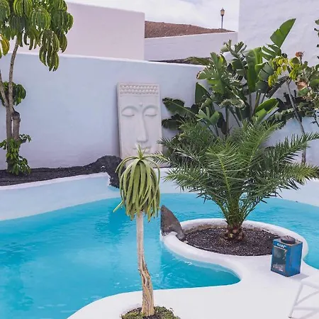 Guajara Piscina Climatiz Jacuzzi 714 Corralejo