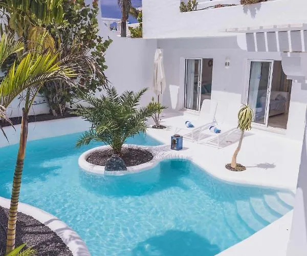 Guajara Piscina Climatiz Jacuzzi 714 * Corralejo